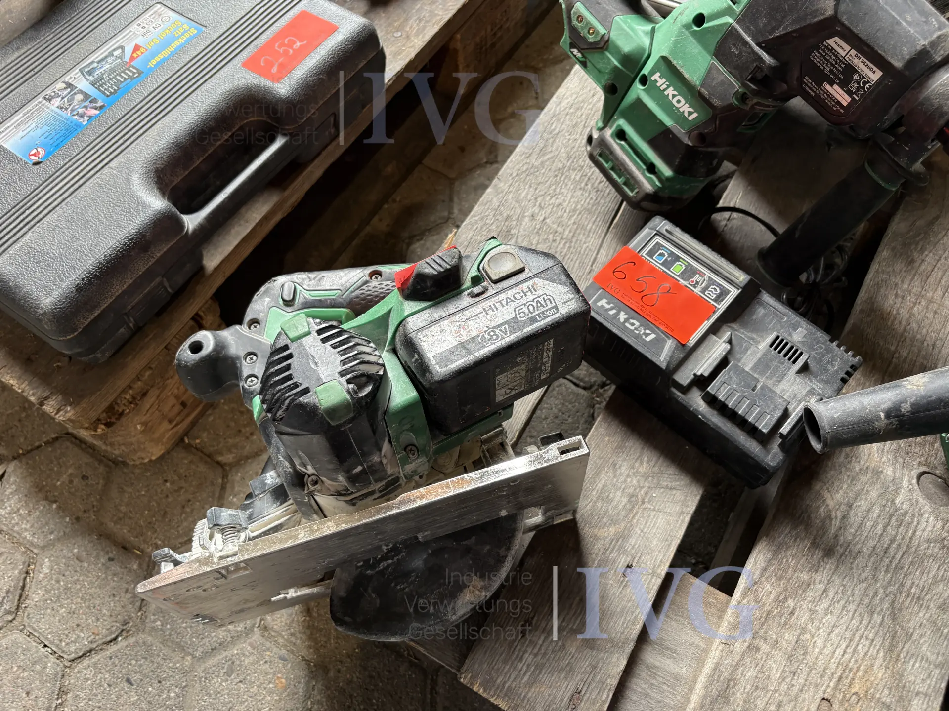 Akku-Handkreissäge HITACHI C 18DBL